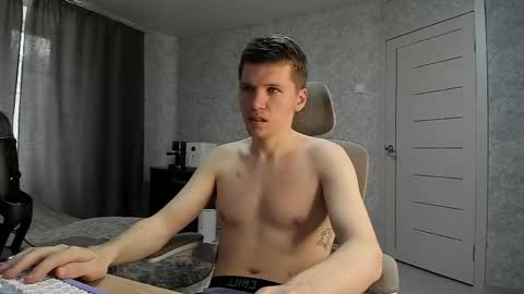 Snapshot of pirremeow chatting on April 2026 06:36:01 AM Pierre online show from April 2026 06:36:01 AM