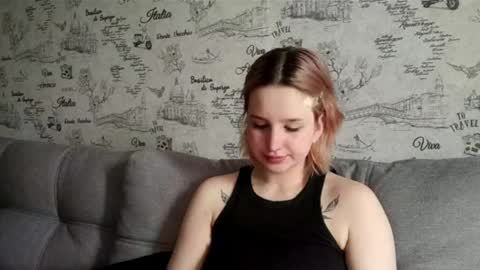 Caroline online show from April 2026 04:16:01 AM