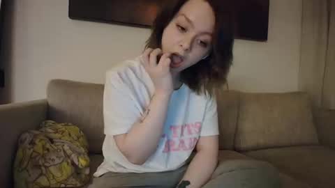 Kitty online show from May 2026 02:07:02 AM