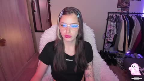 pixie online show from December 2024 12:57:02 AM