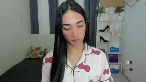 pixiedoll_ online show from February 2026 06:33:01 PM