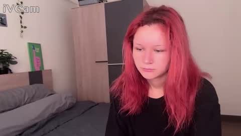 Snapshot of pixieyes0n chatting on February 2026 02:08:02 AM Daryl online show from February 2026 02:08:02 AM