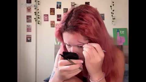 Snapshot of pixieyes0n chatting on March 2026 02:46:01 AM Daryl online show from March 2026 02:46:01 AM