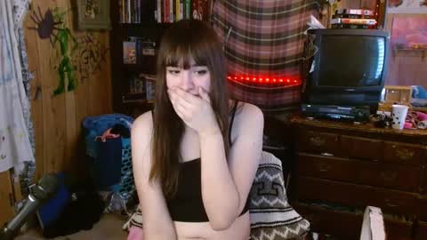 Snapshot of pixinun chatting on February 2025 06:37:01 PM Izzy online show from February 2025 06:37:01 PM