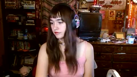 Snapshot of pixinun chatting on September 2025 03:12:02 PM Izzy online show from September 2025 03:12:02 PM