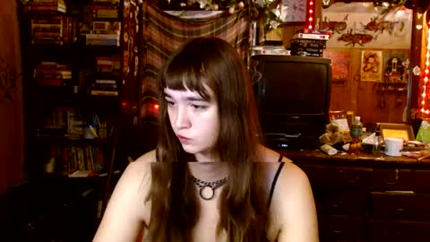 Snapshot of pixinun chatting on September 2025 11:44:02 AM Izzy online show from September 2025 11:44:02 AM