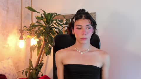 Snapshot of pixy_20 chatting on January 2025 02:36:01 AM cris online show from January 2025 02:36:01 AM