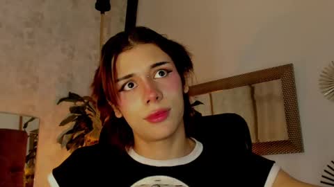 Snapshot of pixy_20 chatting on February 2025 10:04:02 AM cris online show from February 2025 10:04:02 AM