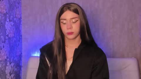 Snapshot of pixy_20 chatting on December 2025 08:45:01 AM cris online show from December 2025 08:45:01 AM