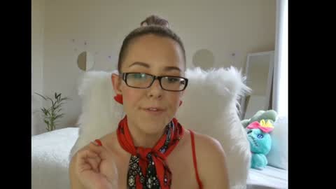 Lynn online show from December 2024 03:39:01 PM