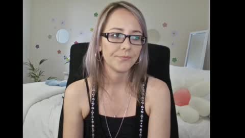 Lynn online show from January 2025 03:04:01 PM