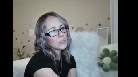 Lynn online show from January 2025 02:57:01 PM