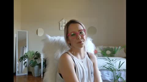 Lynn online show from January 2025 02:36:01 PM