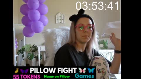 Lynn online show from January 2025 12:07:02 PM