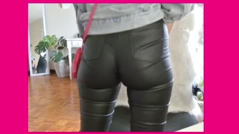 Lynn online show from February 2025 03:21:02 PM