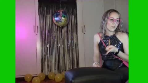 Lynn online show from February 2025 02:06:02 PM