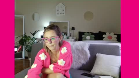 Lynn online show from February 2025 05:09:02 PM