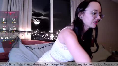 Plantbabeee online show from December 2024 04:07:02 AM