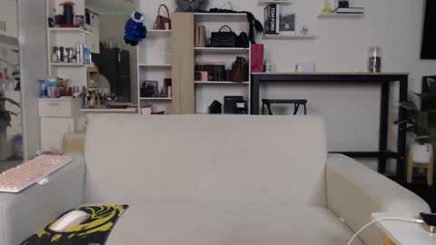 Snapshot of plasticgirll chatting on February 2025 05:25:02 PM plasticgirll online show from February 2025 05:25:02 PM