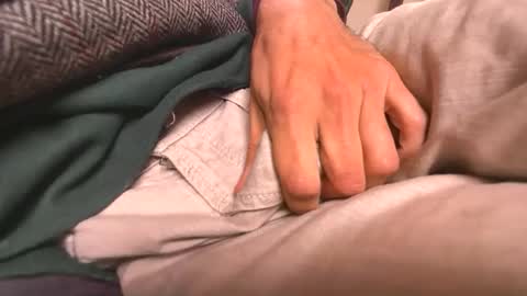 Snapshot of platoniclov chatting on November 2025 11:21:02 AM platoniclov online show from November 2025 11:21:02 AM