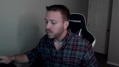 Snapshot of player2pawns chatting on October 2025 12:45:01 AM Player online show from October 2025 12:45:01 AM