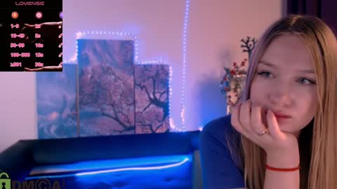 Sophie online show from January 2025 03:22:01 AM