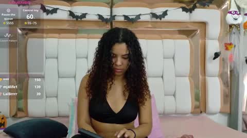 Snapshot of playfuljust_18 chatting on October 2025 02:44:01 AM SAMARA online show from October 2025 02:44:01 AM