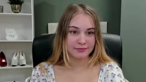 Valeria online show from September 2025 08:56:02 PM