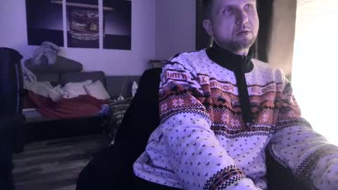 Snapshot of plboy23 chatting on December 2024 06:27:01 PM Hello ask me . Im glad to see you here in my room. Welcome PVT is open online show from December 2024 06:27:01 PM