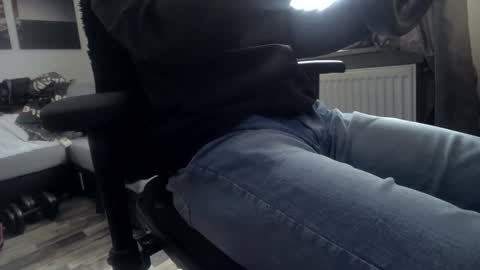 Snapshot of plboy23 chatting on October 2025 10:14:01 AM Hello ask me . Im glad to see you here in my room. Welcome PVT is open online show from October 2025 10:14:01 AM