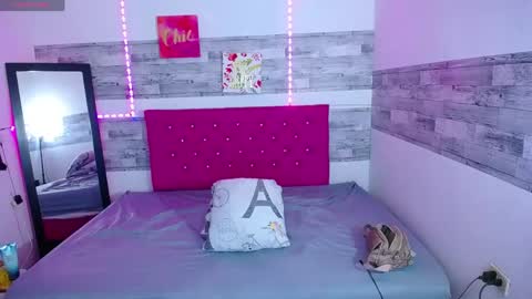 Zalome  online show from April 2026 02:51:02 AM