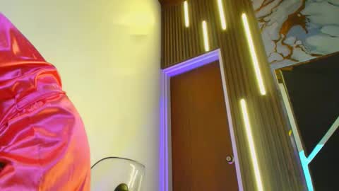 JUAN AND JULI online show from November 2025 02:44:01 AM