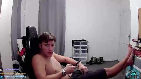 Snapshot of plkrisztian chatting on November 2025 04:33:01 PM plkrisztian online show from November 2025 04:33:01 PM