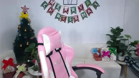 Ploysai online show from December 2024 07:06:02 AM