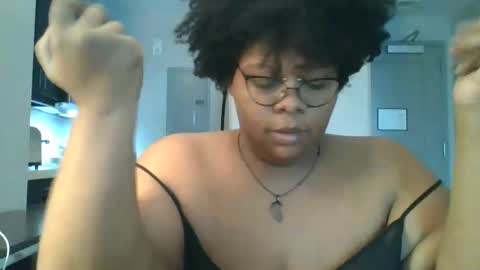 Snapshot of plushbunny420 chatting on December 2024 07:56:01 PM Plushbunny420 online show from December 2024 07:56:01 PM