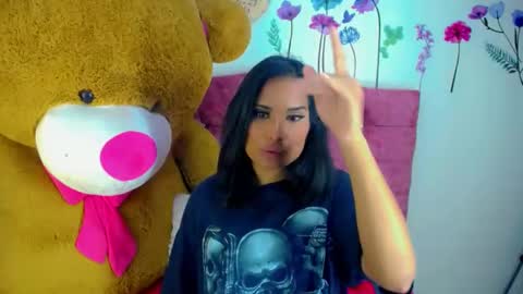 Snapshot of pocahontasexxy chatting on December 2024 04:54:02 AM DaniellaBaby online show from December 2024 04:54:02 AM