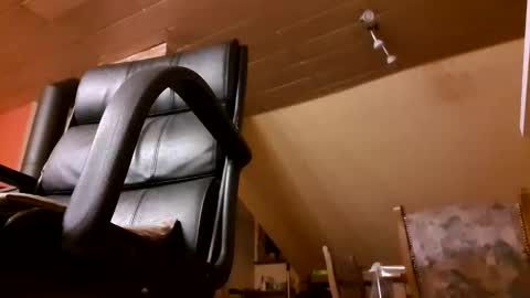 Snapshot of pointman72 chatting on October 2025 08:31:02 PM pointman72 online show from October 2025 08:31:02 PM