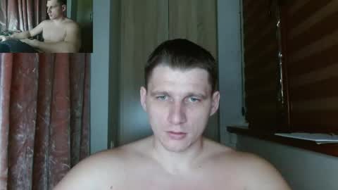 Poliglotjoe2 online show from April 2026 07:18:01 PM