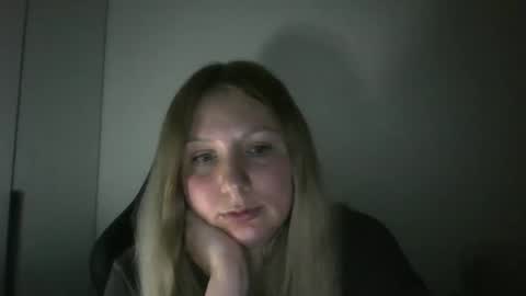 Snapshot of poliholly chatting on February 2026 08:30:01 PM poliholly online show from February 2026 08:30:01 PM
