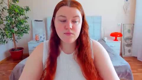 Snapshot of polinasallivan chatting on February 2026 09:30:01 AM Polina online show from February 2026 09:30:01 AM