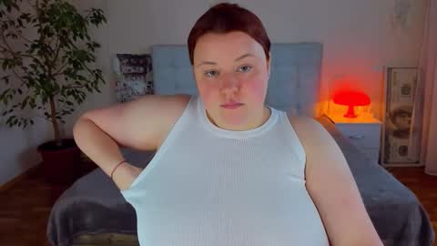 Snapshot of polinasallivan chatting on June 2026 04:07:02 PM Polina online show from June 2026 04:07:02 PM
