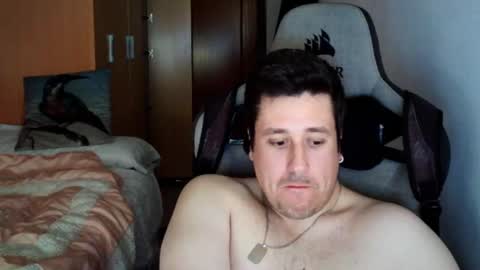 Snapshot of pollito_95 chatting on January 2025 03:52:02 PM Pollito online show from January 2025 03:52:02 PM