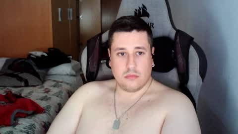 Snapshot of pollito_95 chatting on January 2025 02:08:02 PM Pollito online show from January 2025 02:08:02 PM