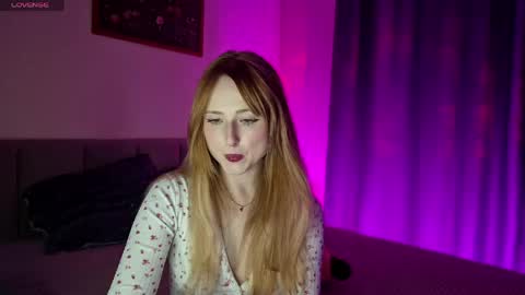 polly_candyy online show from April 2026 03:06:01 PM