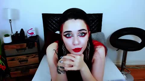 Polly online show from December 2024 12:22:01 AM