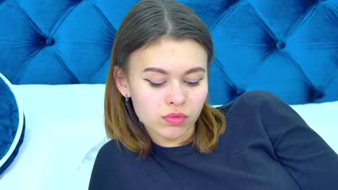 Snapshot of pollylanders chatting on December 2024 05:20:01 AM Polly online show from December 2024 05:20:01 AM