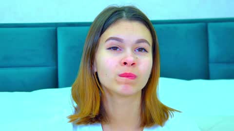 Snapshot of pollylanders chatting on January 2025 06:27:02 PM Polly online show from January 2025 06:27:02 PM