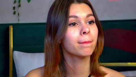 Snapshot of pollylanders chatting on February 2025 12:30:01 AM Polly online show from February 2025 12:30:01 AM