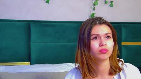 Snapshot of pollylanders chatting on March 2025 06:48:01 AM Polly online show from March 2025 06:48:01 AM