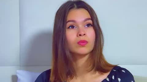 Snapshot of pollylanders chatting on September 2025 07:47:01 PM Polly online show from September 2025 07:47:01 PM